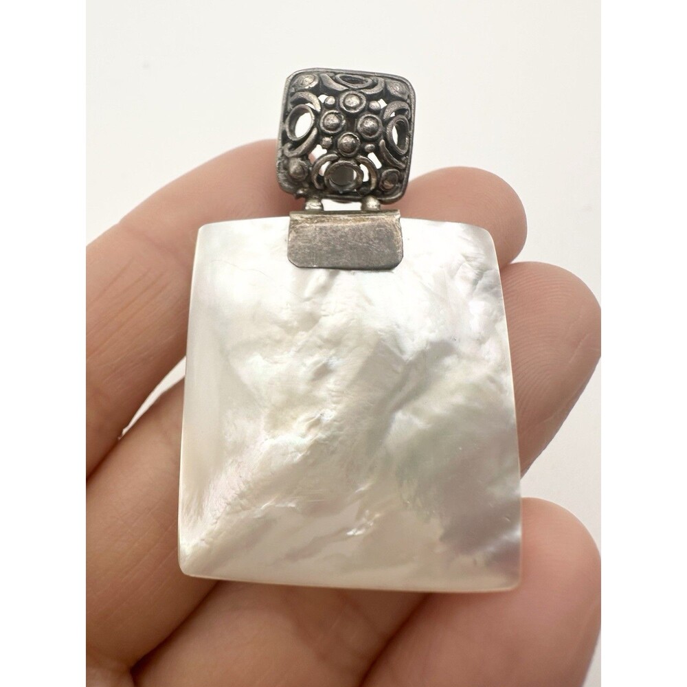 Vintage Sterling Silver Mother Of Pearl Pendant